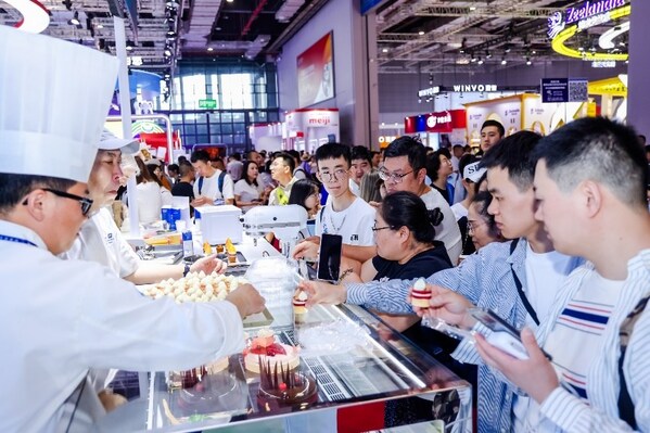 安佳专业乳品“佳焙”主题系列展区
