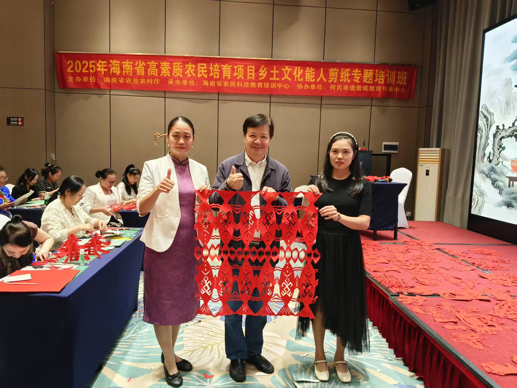 微信图片_20251104125720_44_11 微信图片_20251104125720_44_11