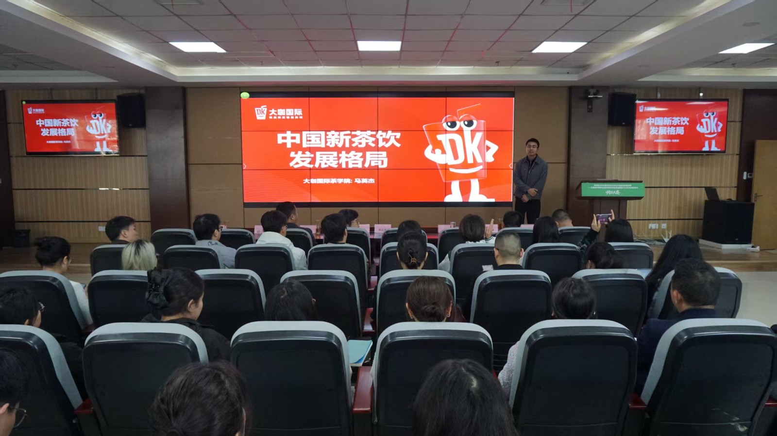 8a95214bb122c3d7ee6ef0de8592fc14