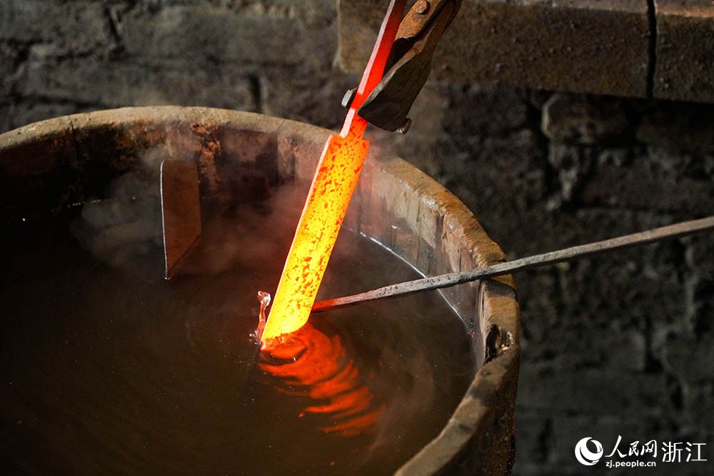 LOCAL17628231300141UEJHJXAIO LOCAL17628231300141UEJHJXAIO